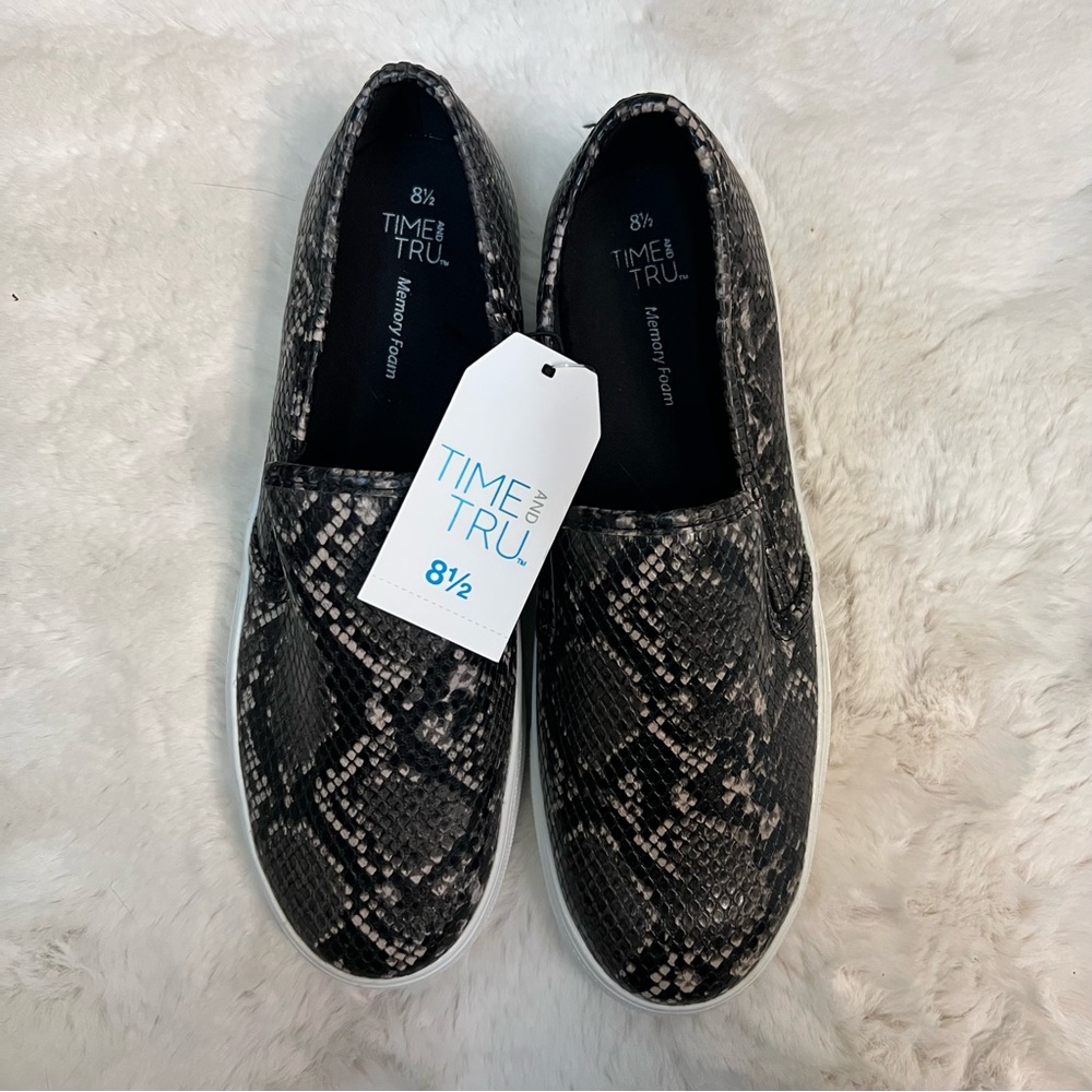 Time & Tru Slip On Shoes